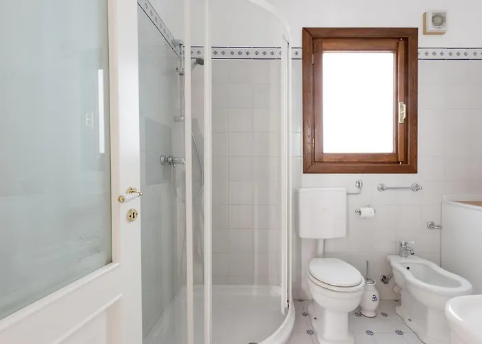 לינה וארוחת בוקר Vigna Del Duca 3*